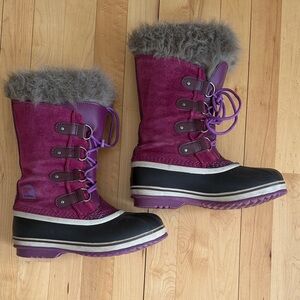 Sorel Purple Women's Lace-Up Winter Boots with Faux Fur Cuff